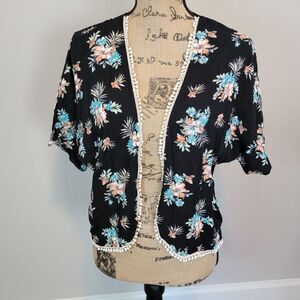 NWOT Love, Glam, Girl floral kimono